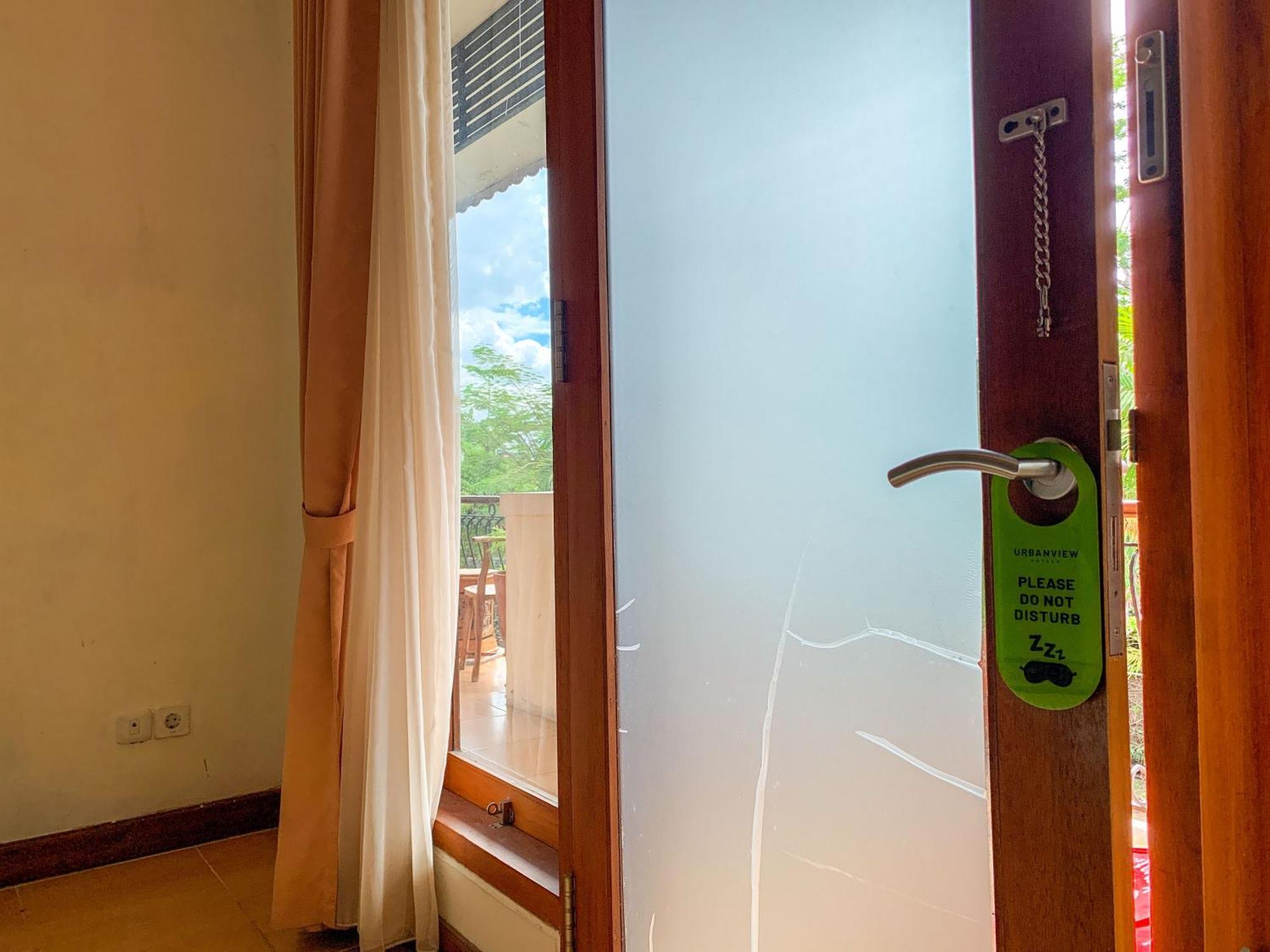 Urbanview Sasono Putro Condoongcatur By Reddoorz Kejayan Exteriör bild